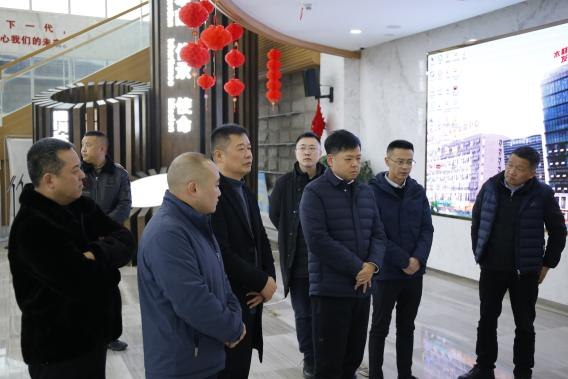 【平安園區(qū)】青白江區(qū)委常委、常務副區(qū)長車軸帶隊督查安全生產工作